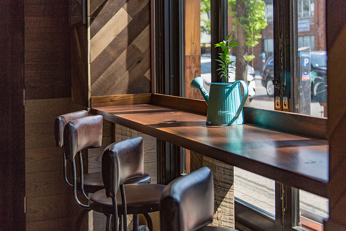 Jack Jones Gastropub Interior