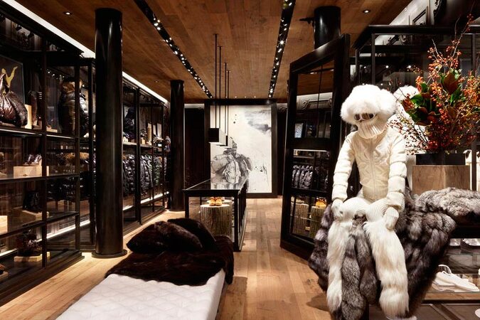 Moncler interior yeti